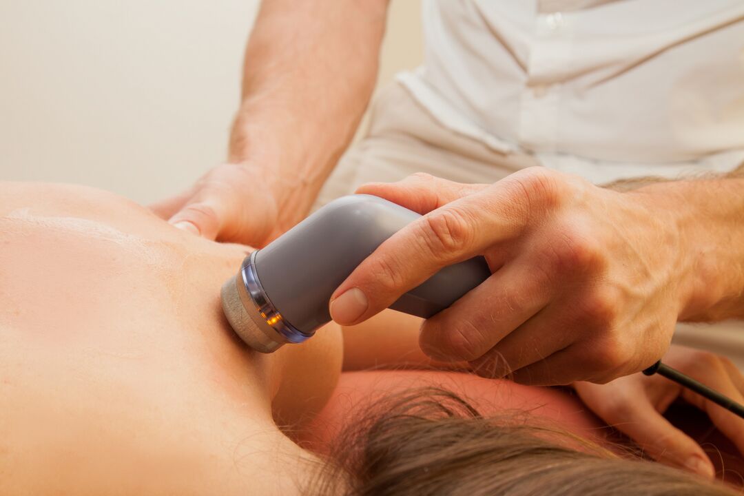 masseur for the treatment of cervical osteochondrosis
